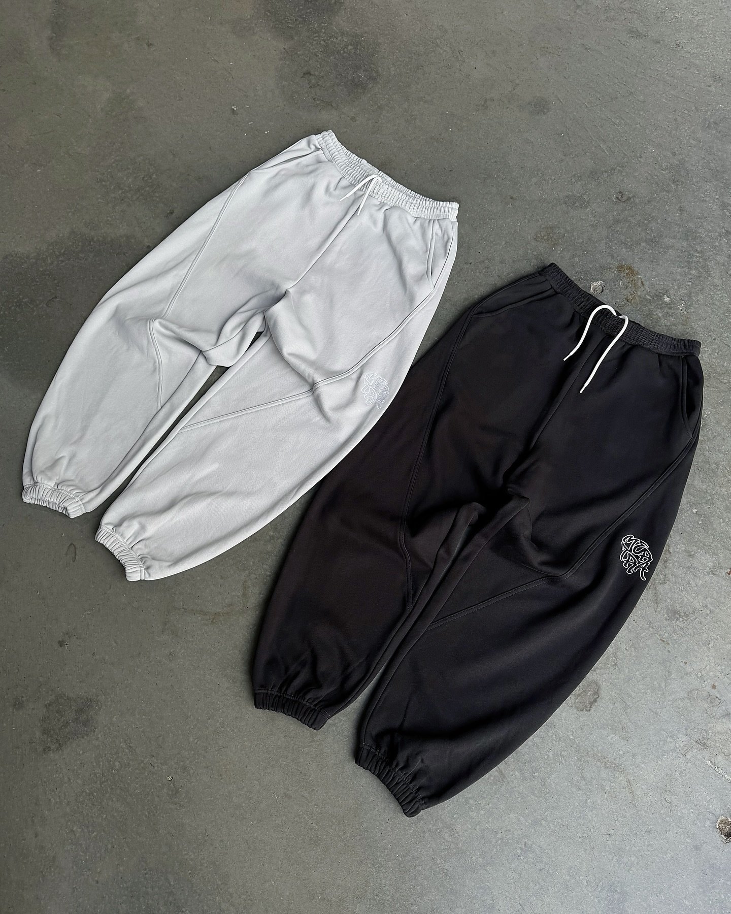 450391100_1516429555964046_1134493762594641817_n-2-1.jpg Mertra Mertra Sweatpants - Image 1